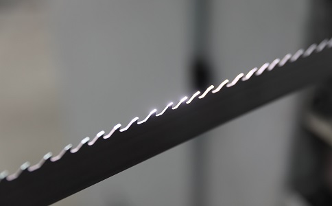 金昌双金属带锯条产生切削噪音的原因具体有哪些？